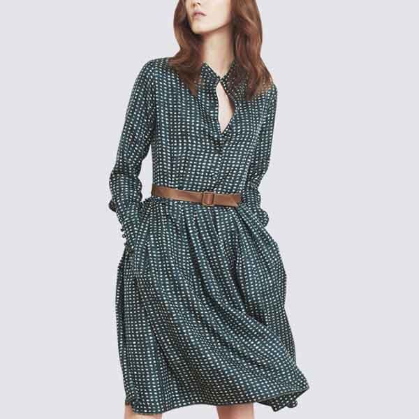 “旗袍”再美也别买，高级“绯红”裙，洋气迷人，670后穿很美