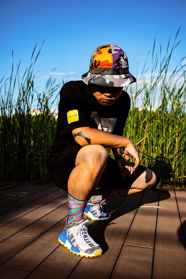 提前开箱上脚!看一眼就觉得很贵的鞋,竟然还带有神秘代码!