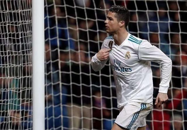 足坛有两大600球怪物,身体构造都是非人类,他