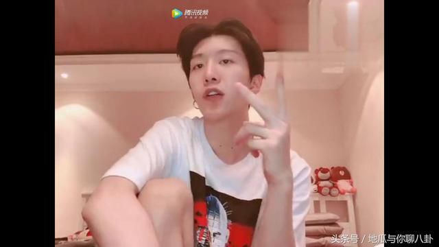 范丞丞唱rap回应:姐弟事业未受损，只是传闻很无奈!财大气粗?