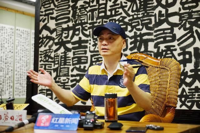 《手机2》提前上演：华谊澄清谣言，冯小刚称没逃税，老崔这样说