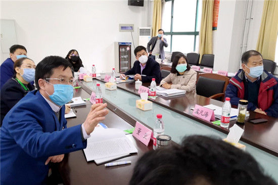 条件：济南中学通过开学核验已经具备开学条件