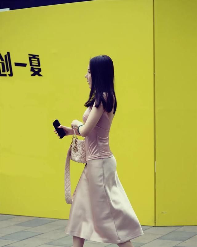  时尚：优雅女神高跟鞋搭配,穿出自己的魅力时尚