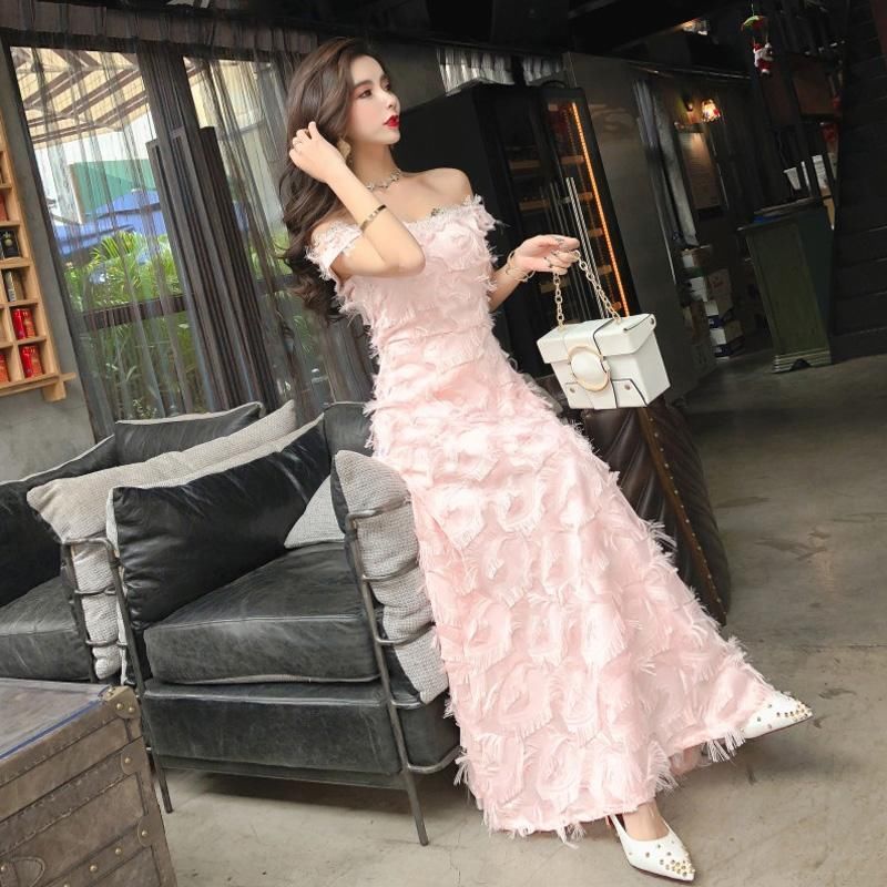 这裙子的确贵了点，但真的很美，超显气质，超性感迷人