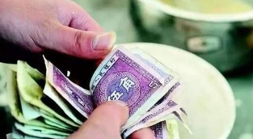 不是情不得已，尽量别进入这3个职业，看似高收入，其实并不划算