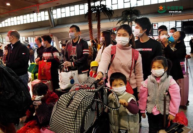  北高速收费站@江城?重启丨解放军报记者全景记录武汉“解封”