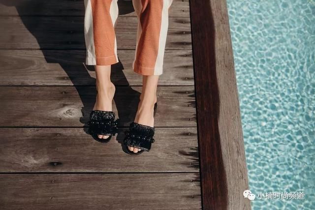 休息时的轻松时髦：平底鞋履品牌Mara&amp;Mine