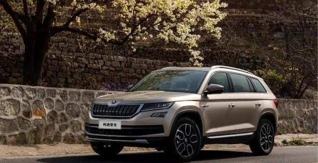  『紧凑』预算20万买7座SUV，你会选自主中型还是合资紧凑