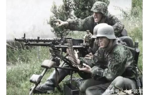 二战美德步兵火力大对比,一挺MG42机枪:让美