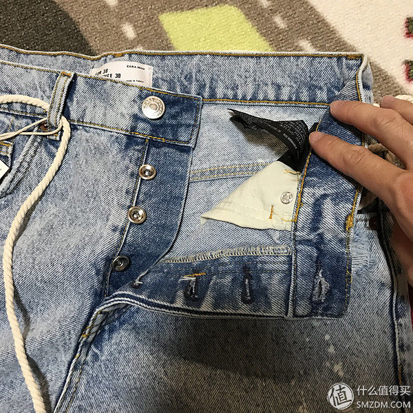 服饰快消品 篇七十五:Zara 破洞装饰牛仔百慕大短裤晒单