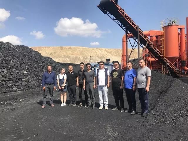 宋仁龙副董事长赴鄂尔多斯慰问集团公司达旗煤矿一线员工