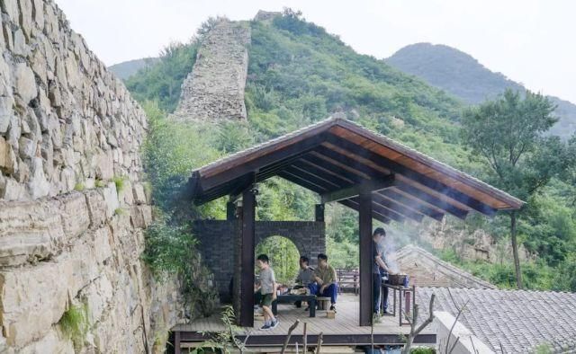  「租下」为养老，他租下20年破农房，院子400㎡，花3年打造出一