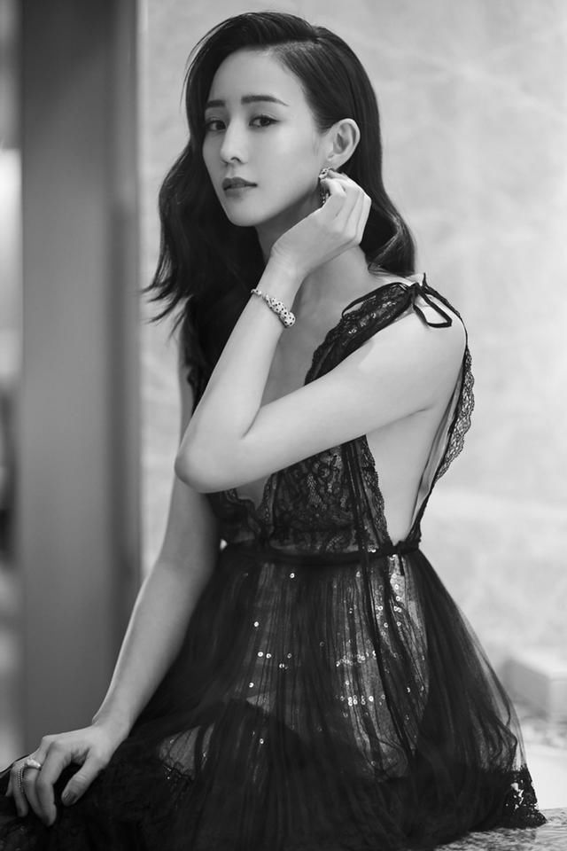 35岁的张钧宁令人惊讶，什么加分项让她迷人而美丽的美女