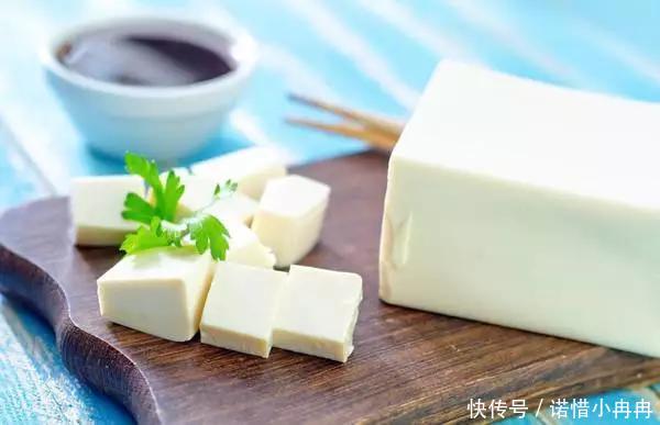  『食物』豆腐和4样食物一起煮，比人参补、比鸡汤鲜！美味又营养