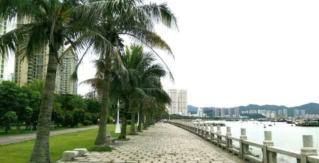 广东“最宜居”城市，与香港、深圳一海之隔，最早的经济特区之一