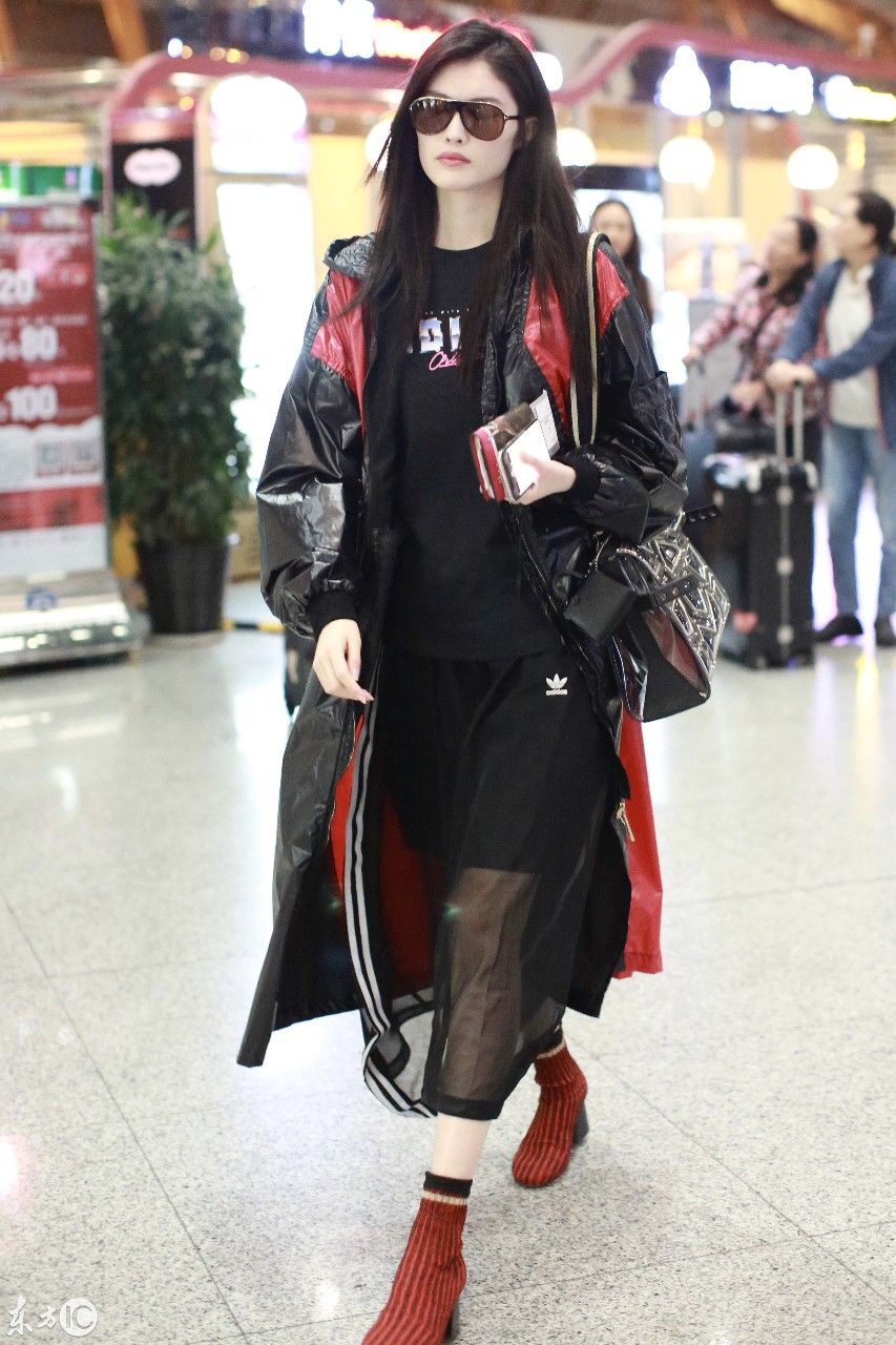 备受欧美时尚圈欢迎的中国超模--何穗