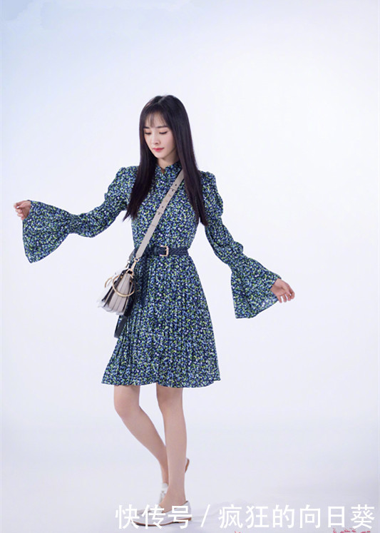 跨国撞衫?杨幂的穿法全智贤模仿不来,网友:凤凰和丑小鸭的对比