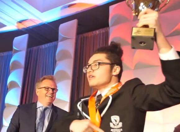 假疫苗续：受害者可免费续种合格疫苗；明星税率将翻14倍；NZ税务