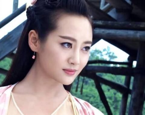 记得@还记得《花千骨》的霓漫天?搭档宋茜出新剧,光看剧照就爱了