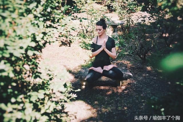 身材火辣辣，全靠平时的这套瑜伽做支撑，天天练