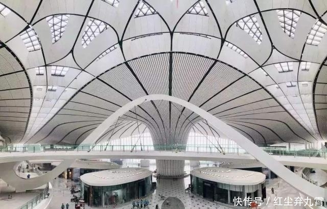  港珠澳大桥|世界新七大奇迹，中国独占两席，一个超1200亿，一个