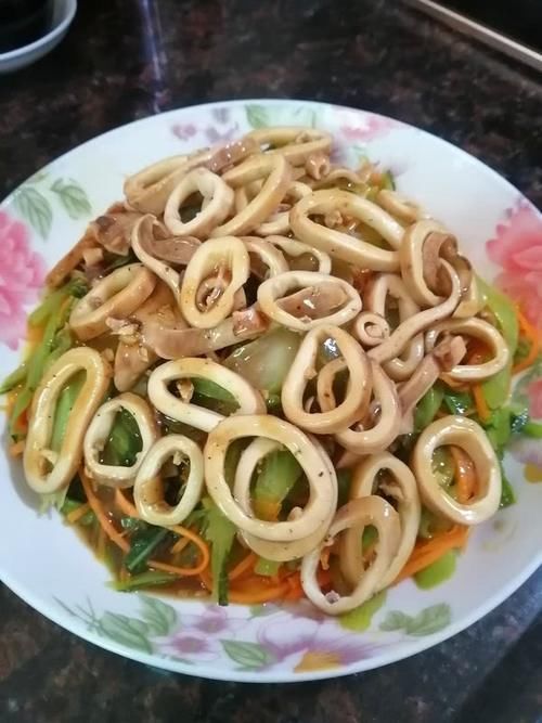『食物』12种补水食物,吃完皮肤不干燥,连护肤品都省一大半,排除废物