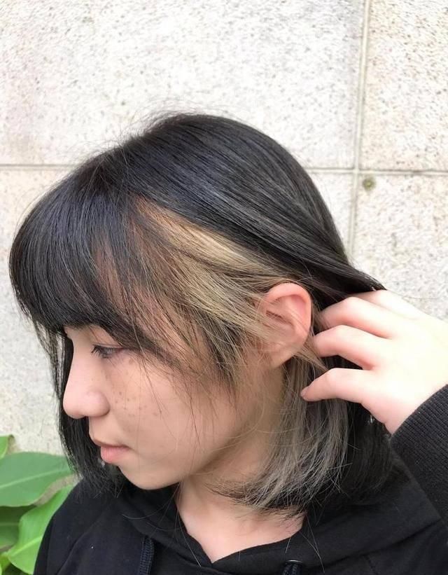  「瞬间」2020年染发趋势！耳圈染撩发瞬间飘仙气，小性感耍起来有心机