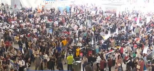  「陆续」春运旅客发送量连续6天超千万 铁路务工返乡专列陆续开