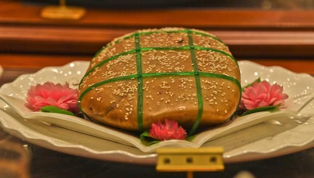  实拍：实拍1088道菜的“天下第一宴”，宴席占地222平米，估价6.