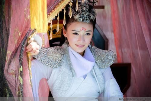 袁姗姗又被黑了，但这次向造谣者说不，网友:坚决支持