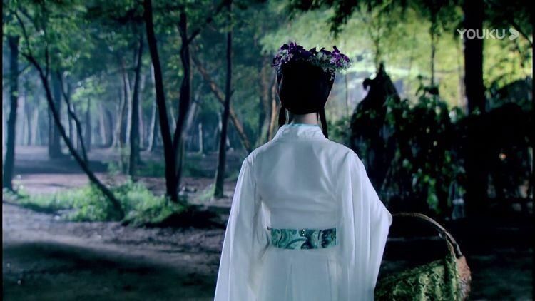 『仙气』古装女子的背影：仙乐仙气飘飘、白凤九美得像幅画！你能认出谁？