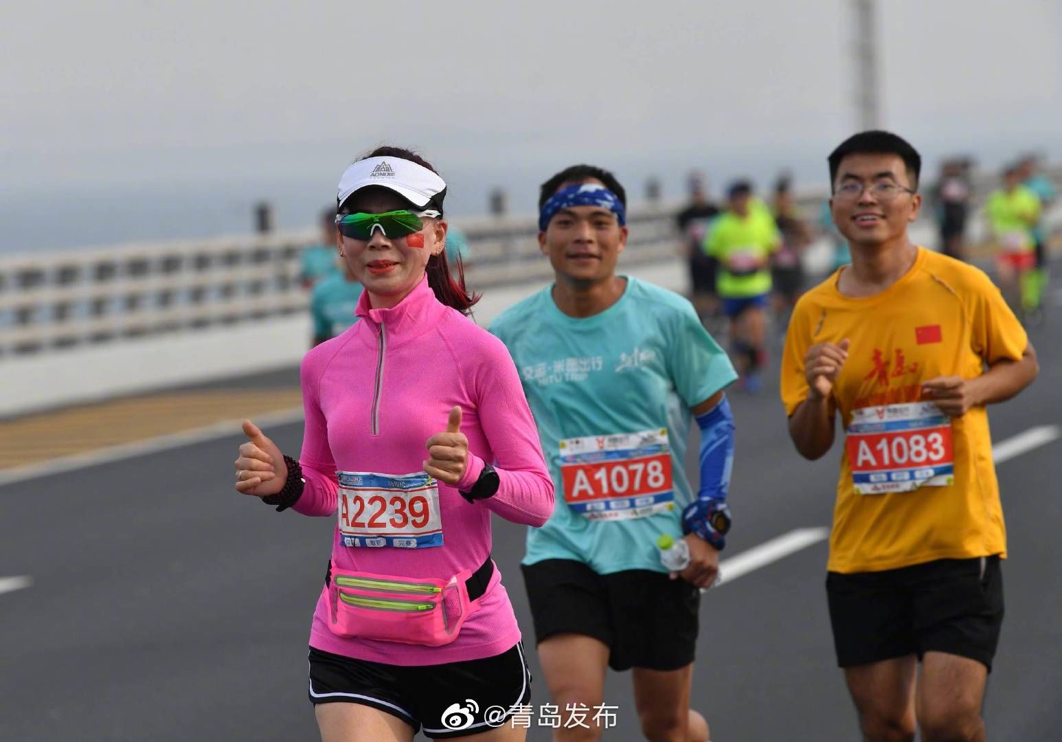 青岛马拉松开跑