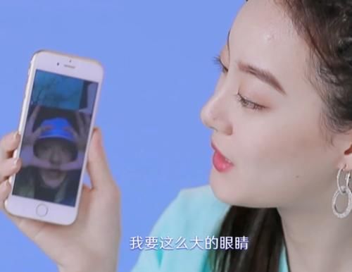 『打电话』青你2节目组允许给家人打电话，谁注意孙美楠打给谁？真会事儿
