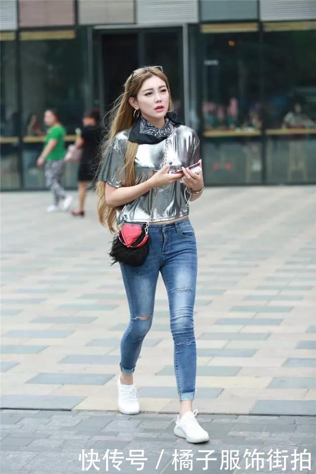 这些穿牛仔裤的姑娘告诉你什么是好身材,怎么样显身材