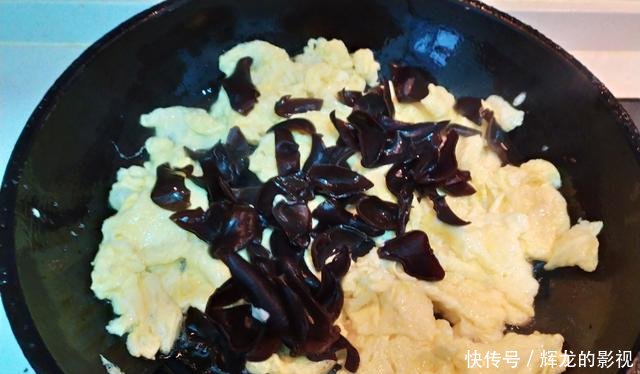 「鸡蛋」补脑别只吃钙片了,它才是“补脑高手”,家家户户都有,别错过