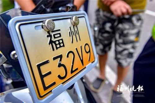 交警|福州严查!电动车这样上路,罚!