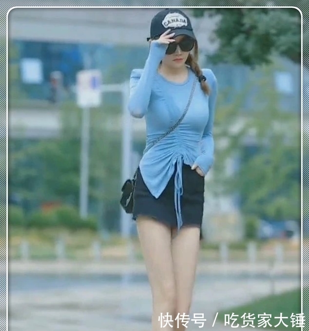 『 远远』远远看去就是行走的“竹签”，街拍小姐姐腿长一米八
