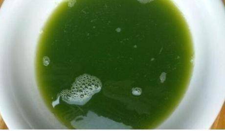 牙膏跟它放一起，睡前熬水洗脸，半月皮肤水嫩光滑，脸上斑点消失