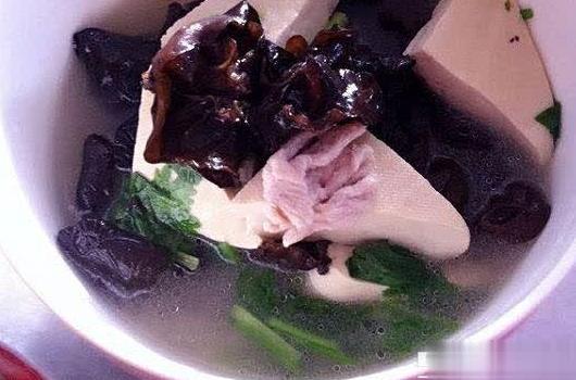 木耳加一物，软血管、清肠胃，胜过吃冬虫夏草！