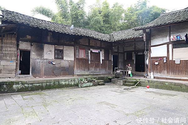  收益■三农绘合村并镇要收回农村老宅，怎么应对才能让收益最大