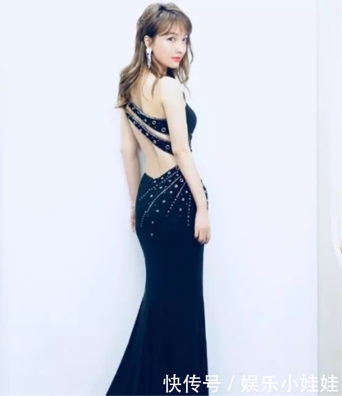 同样是穿露背裙，娜扎性感，赵丽颖甜美，网友：这次吴昕赢了