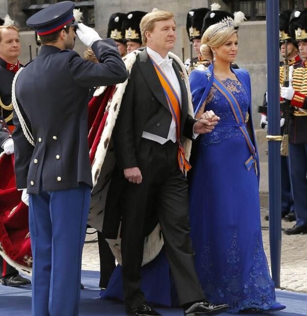 遭遇3次政变又如何?荷兰国王是欧洲唯一凭实