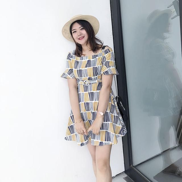 别再说胖人穿衣不美了，瞧瞧这几款连衣裙，上身简直不要太美！