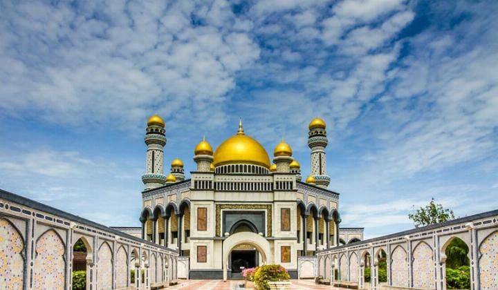  [医院]中国有个邻国，财富超迪拜，念书上医院不用花钱