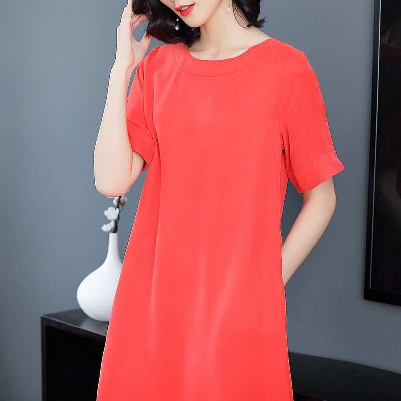 身高150的妈妈有165斤!穿这样高级女装，邻居夸显瘦像姑娘