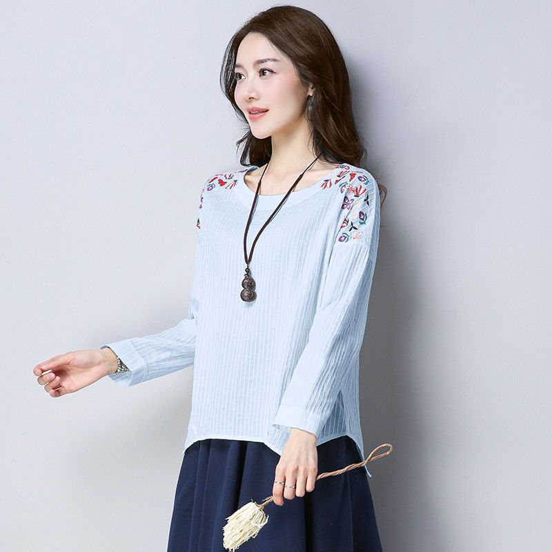 厌倦了裙子,不妨来件正流行的大码棉麻小衫,时髦显瘦还很实惠