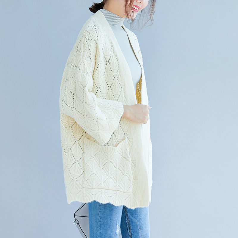 个子不高,可别去买羽绒服,看着土气,穿大衣+短靴,高挑又洋气