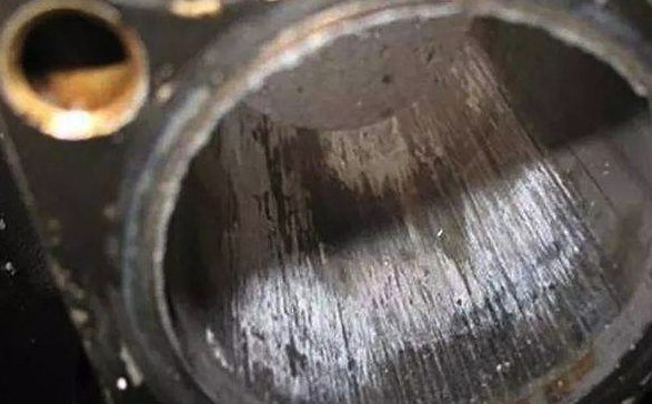  让机油：机油增多和机油乳化到底有没有危害？