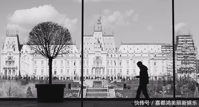 摄影师■对摄影师而言,摒弃色彩会让视觉效果更加纯粹