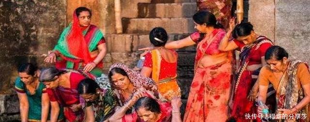 奇葩一幕！印度火车跑着跑着突然失联，揪出真相后直接给司机跪了